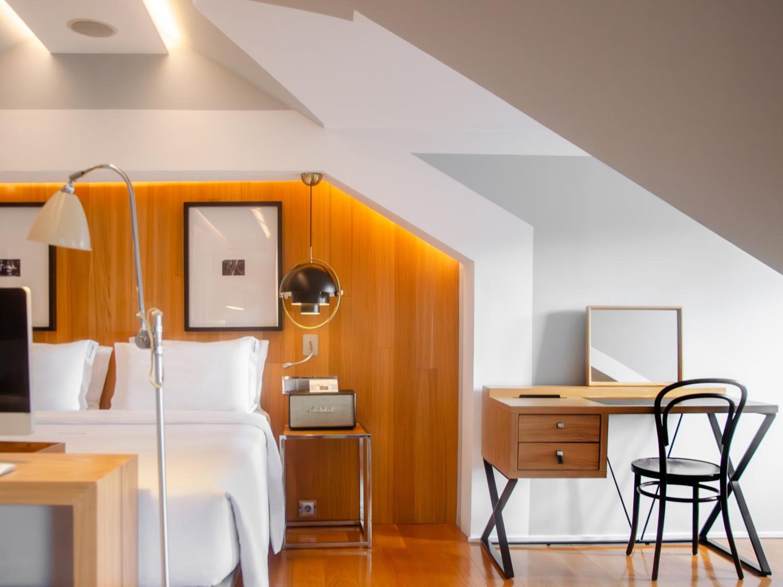 Browns Downtown Hotel — photo 7